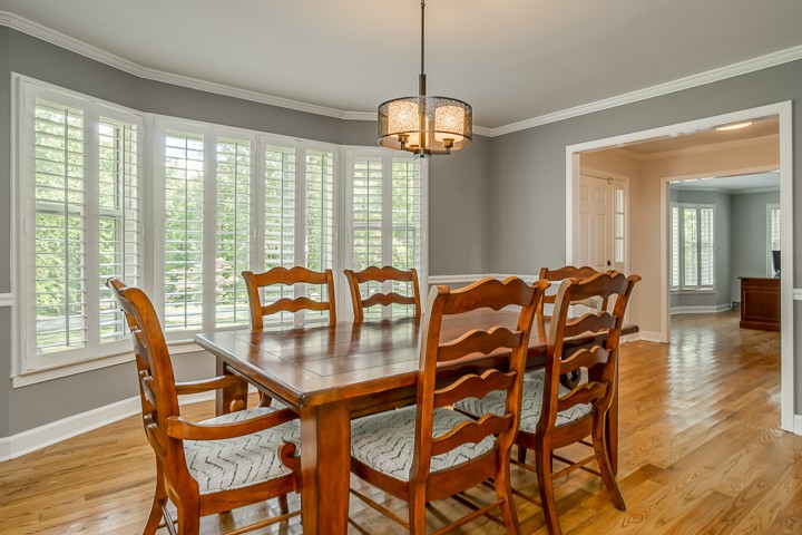 88 Lakeland Drive McMinnville, TN 37110 - Photo 19 of 41 a dining room with furniture and wooden floor
