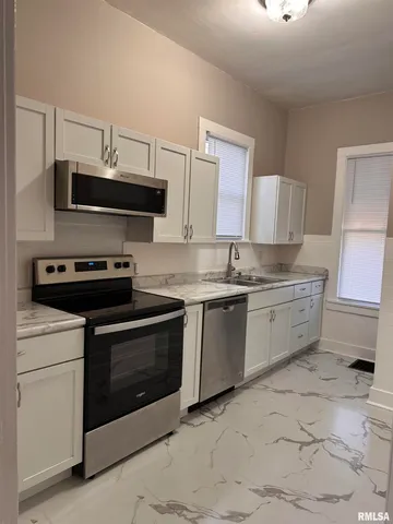 $119,900 | 1625 North 8th Street, Springfield, IL 62702