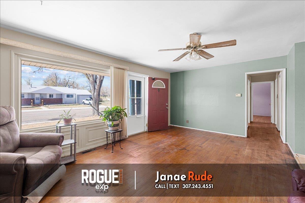 607 Swanton Avenue Casper, WY 82609 - Photo 7 of 36