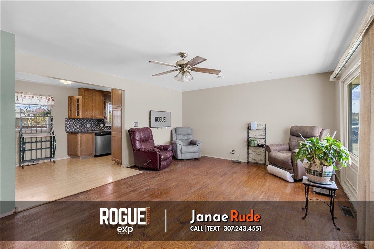 607 Swanton Avenue Casper, WY 82609 - Photo 9 of 36