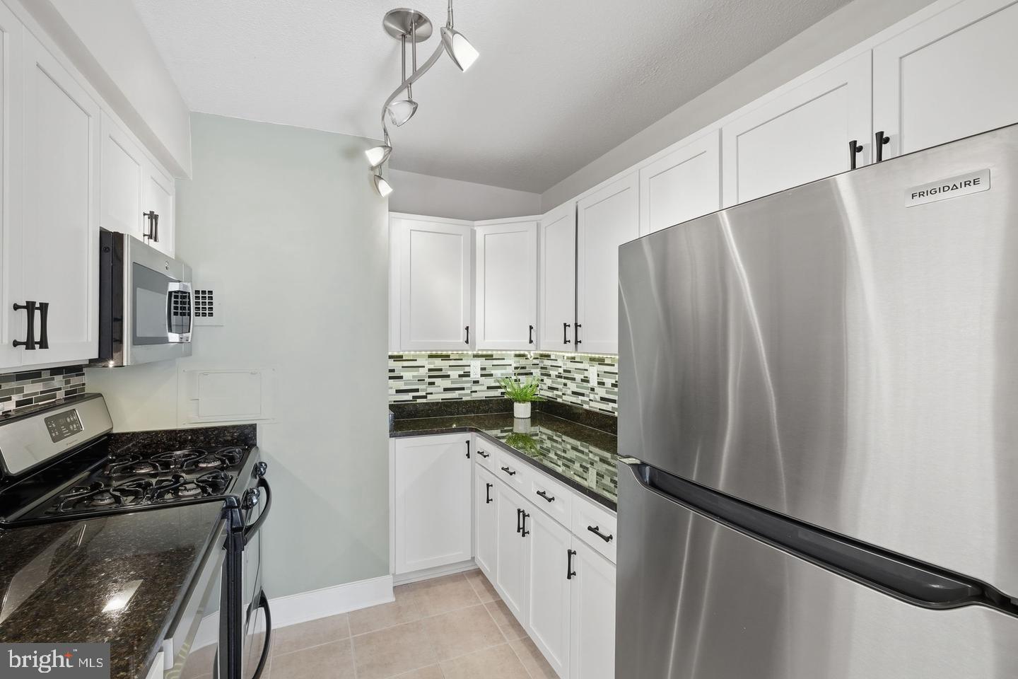 1220 Blair Mill Road, Unit 210 Silver Spring, MD 20910 - Photo 8 of 21 New Appliances
