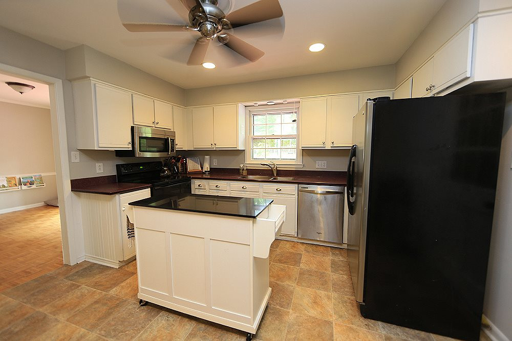 6004 Spring Valley Drive Raleigh, NC 27616 - Photo 6 of 25 Kitchen