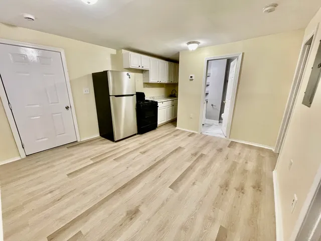 $1,250 | 92 West Main Street, Unit 1, Vernon, CT 06066