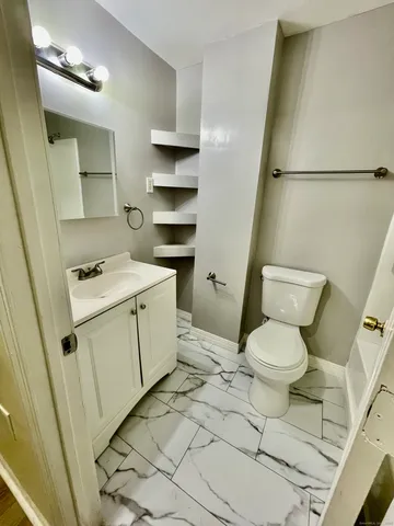 $1,250 | 92 West Main Street, Unit 1, Vernon, CT 06066