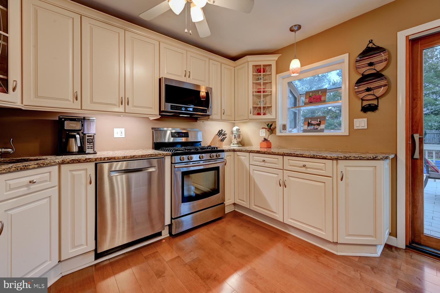 25 Shellflower Lane Hamilton, NJ 08690 - Photo 12 of 24 Kitchen