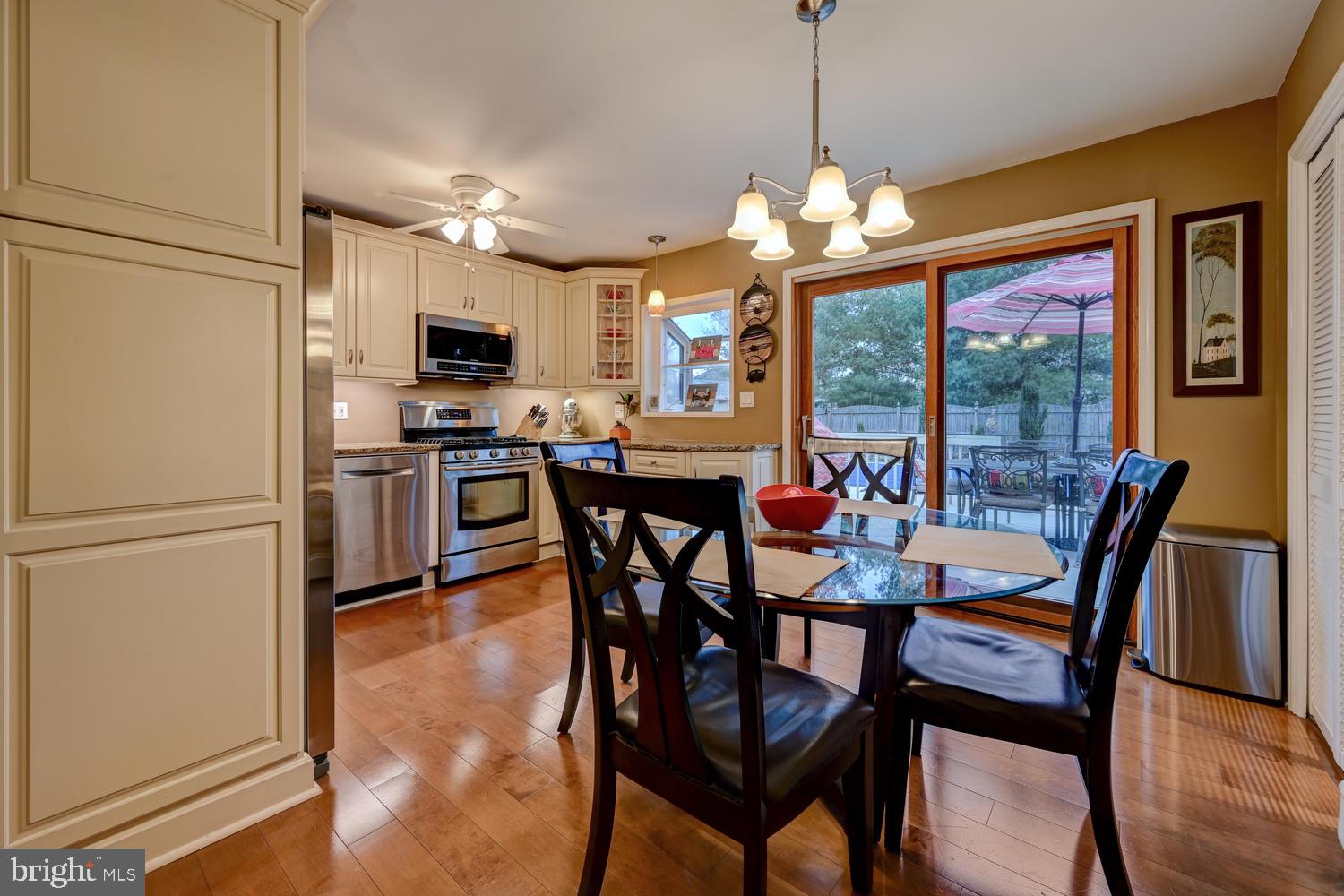 25 Shellflower Lane Hamilton, NJ 08690 - Photo 8 of 24 Dining Area-Kitchen