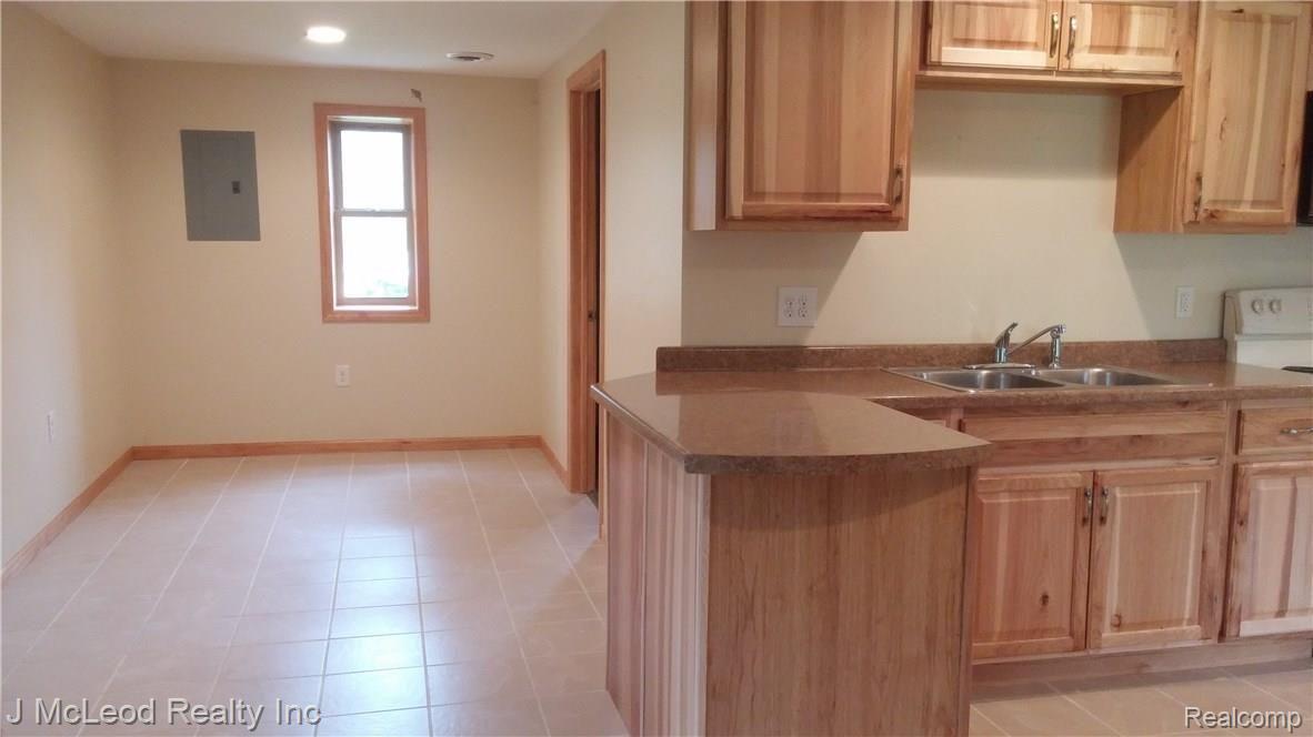 3931 Oak Road Vassar, MI 48768 - Photo 5 of 19 20170501_155556.jpg