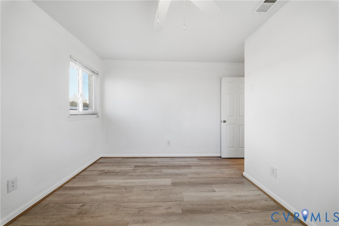 517 Windsor Gate Circle Virginia Beach, VA 23452 - Photo 23 of 47 Bedroom #2 in the middle of the back hallway