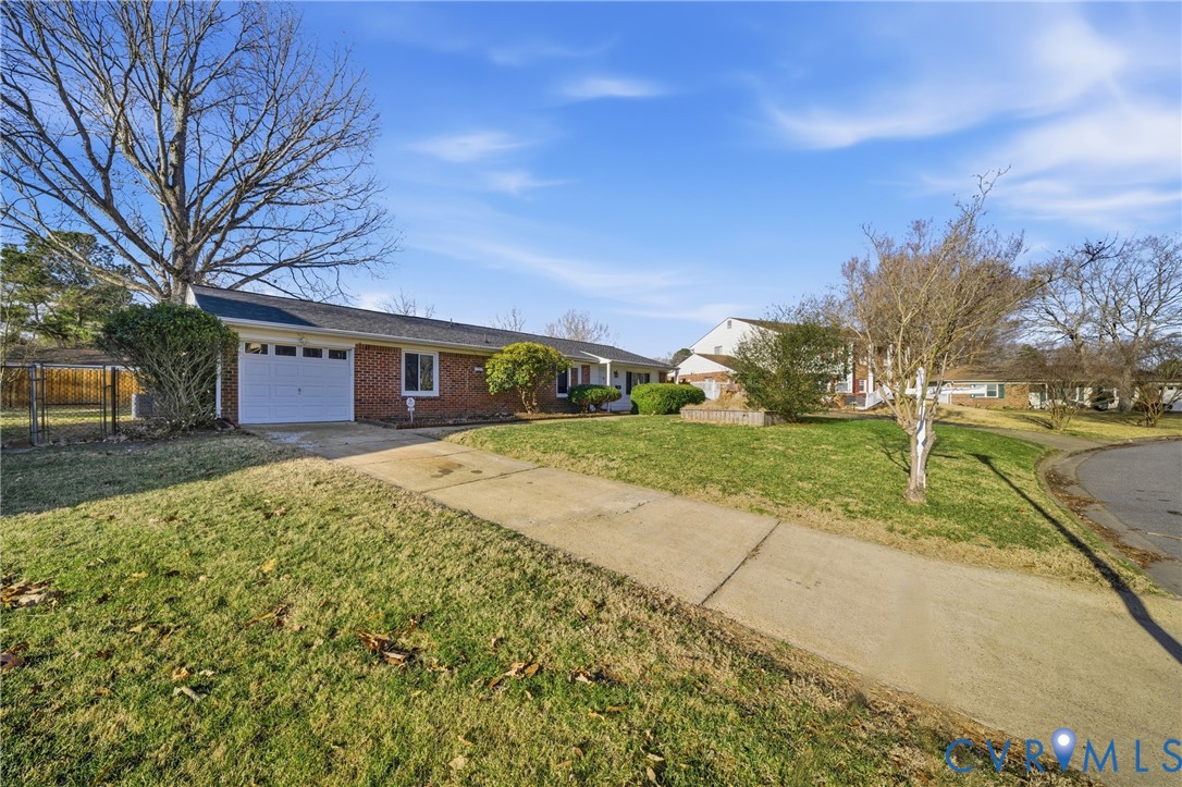 517 Windsor Gate Circle Virginia Beach, VA 23452 - Photo 3 of 47 Attached, direct-entry garage with off street park