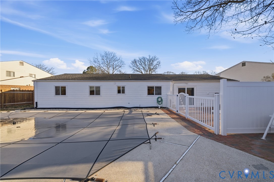 517 Windsor Gate Circle Virginia Beach, VA 23452 - Photo 31 of 47 Vinyl fencing separates patio and pool, providing