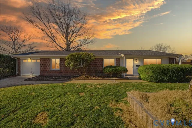 $420,000 | 517 Windsor Gate Circle, Virginia Beach, VA 23452