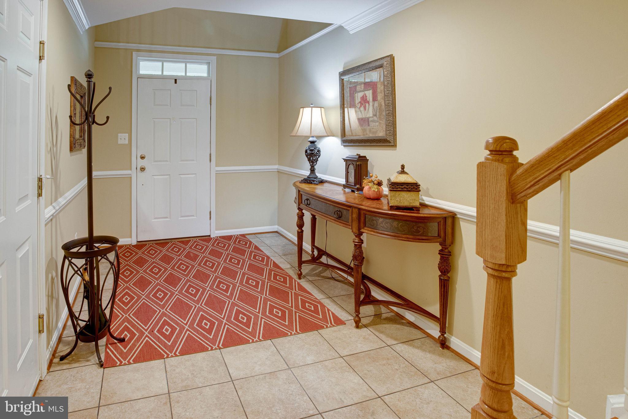 11492 Rothbury Square Fairfax, VA 22030 - Photo 3 of 33 Foyer