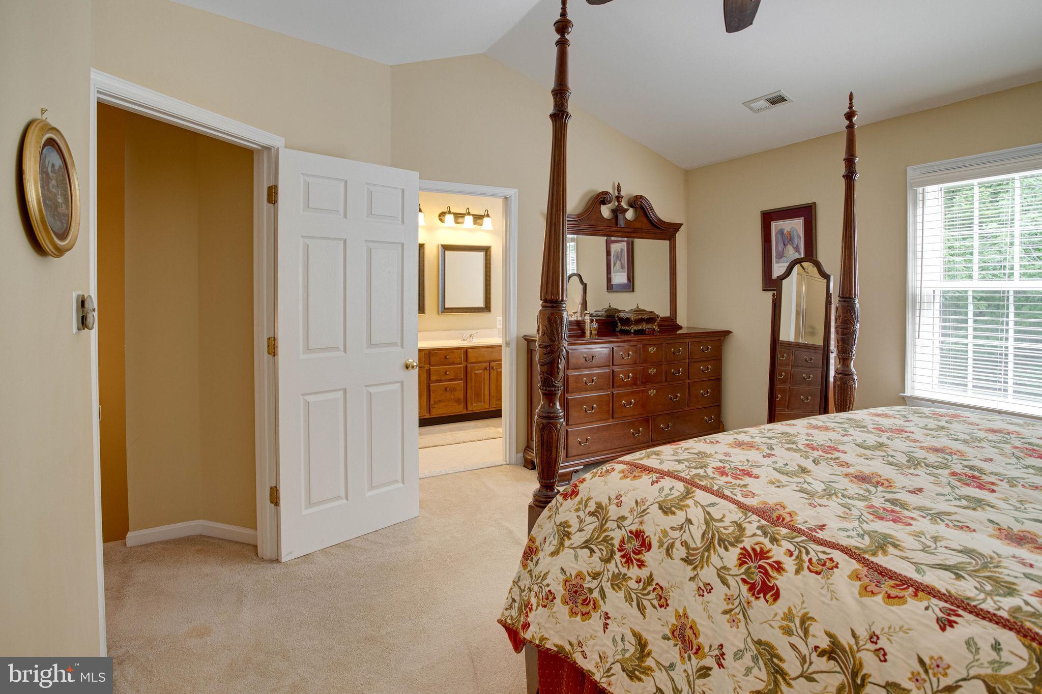 11492 Rothbury Square Fairfax, VA 22030 - Photo 21 of 33