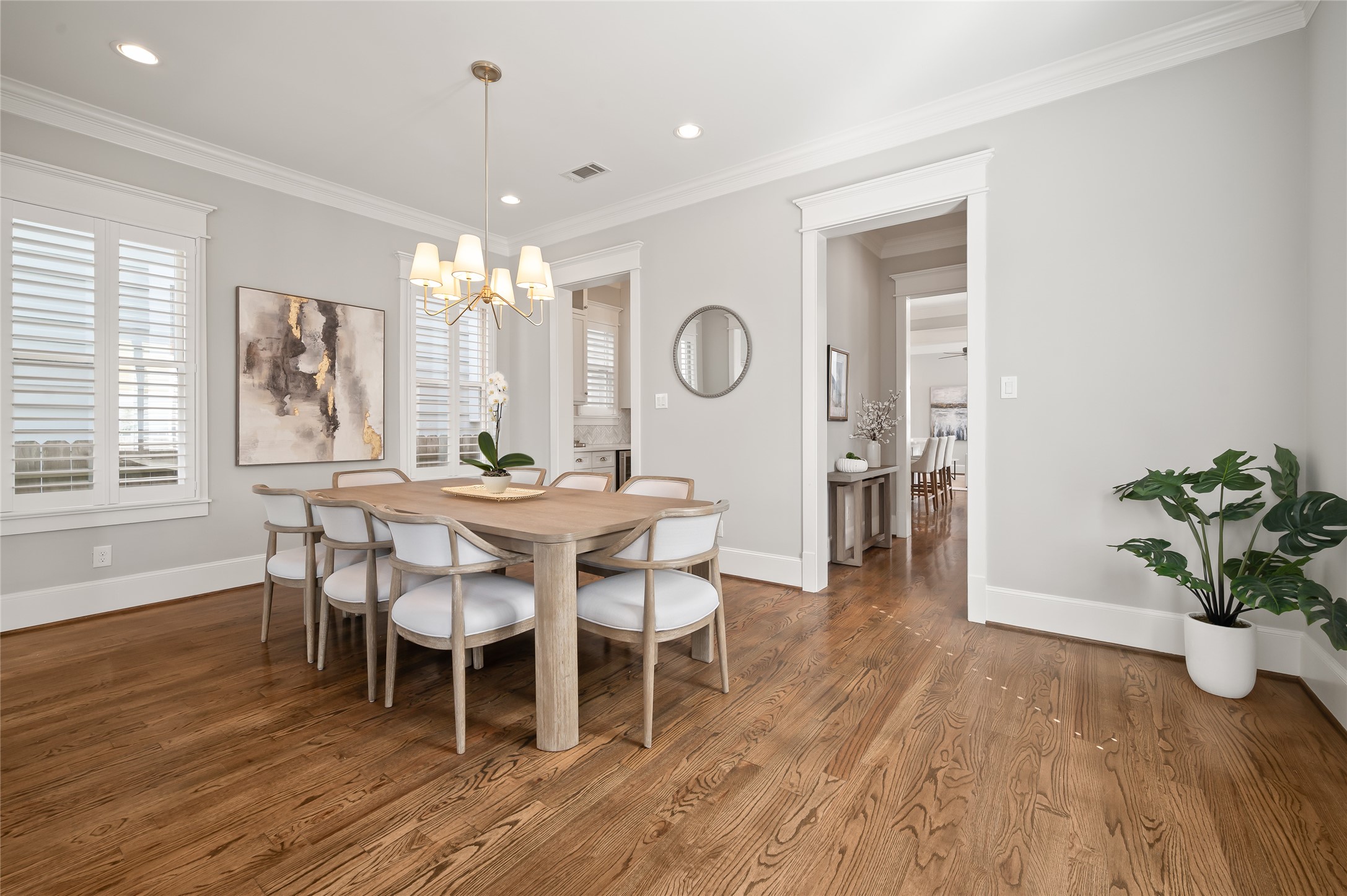 1003 East 25th Street Houston, TX 77009 - Photo 7 of 33 The oversized dining room sets the stage for unforgettable gatherings. Enough room for almost any sized table.