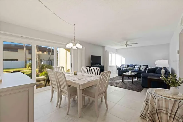 $349,900 | 101 Louella Lane, Unit 11, Nokomis, FL 34275