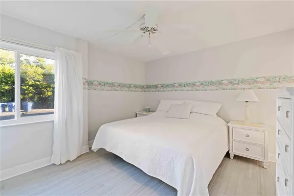 $319,900 | 101 Louella Lane, Unit 11, Nokomis, FL 34275