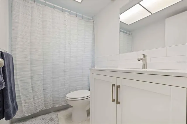 $349,900 | 101 Louella Lane, Unit 11, Nokomis, FL 34275