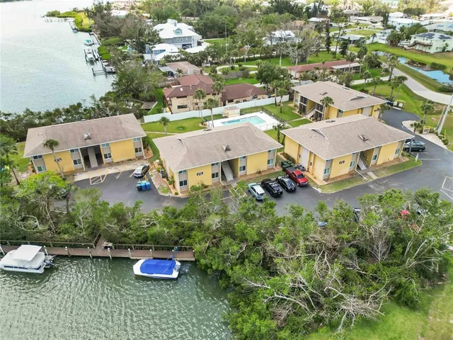 $349,900 | 101 Louella Lane, Unit 11, Nokomis, FL 34275