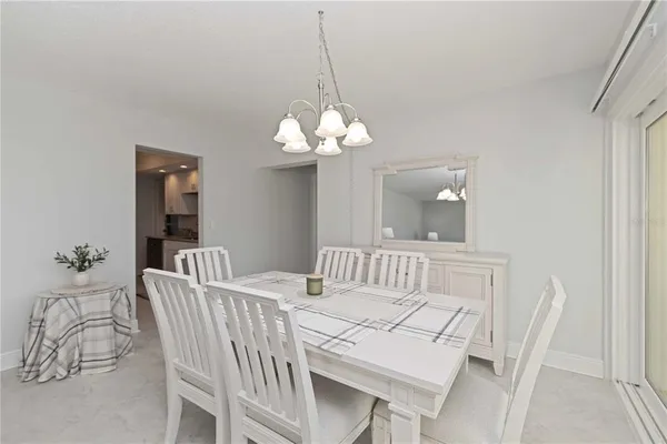 $319,900 | 101 Louella Lane, Unit 11, Nokomis, FL 34275