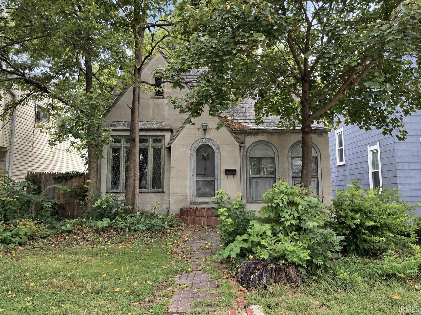 712 West Riverside Avenue Muncie, IN 47303 - Photo 1 of 19 Gallery Image 1