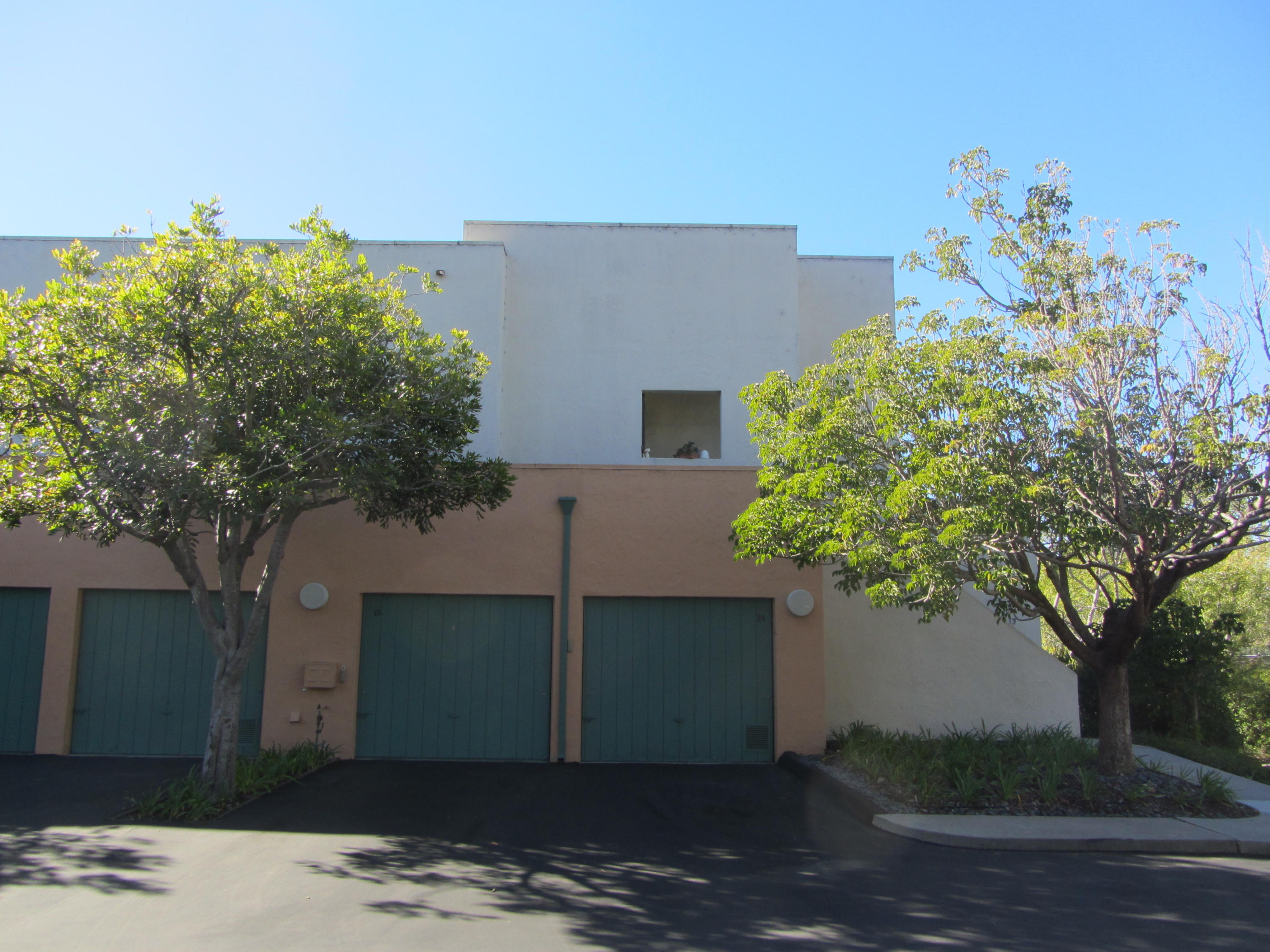 3570 Modoc Road, Unit 13 Santa Barbara, CA 93105 - Photo 8 of 12 1 Car Garage