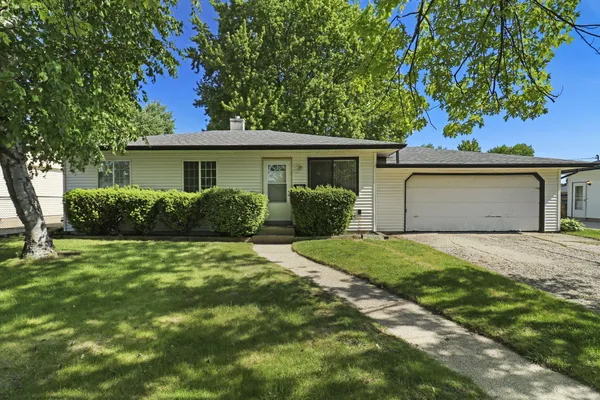 $299,900 | 1712 87th Street, Kenosha, WI 53143