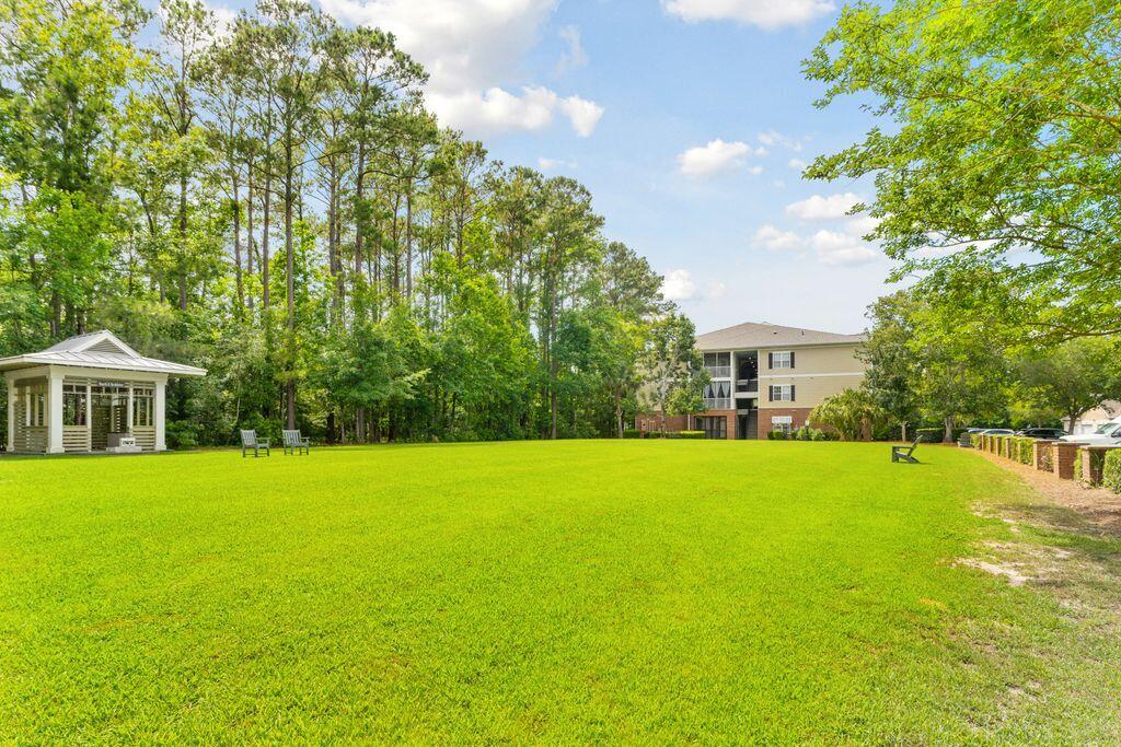 1502 Basildon Road Mount Pleasant, SC 29466 - Photo 32 of 40 The Great Lawn