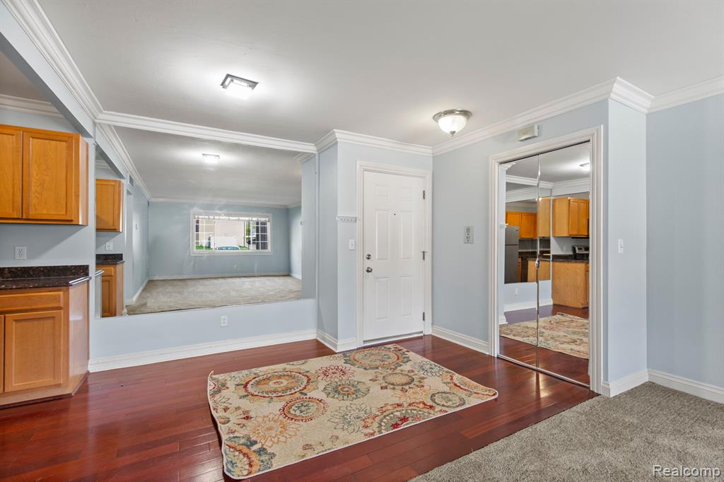 2247 Walton Boulevard, Unit 46 Rochester, MI 48309 - Photo 6 of 16