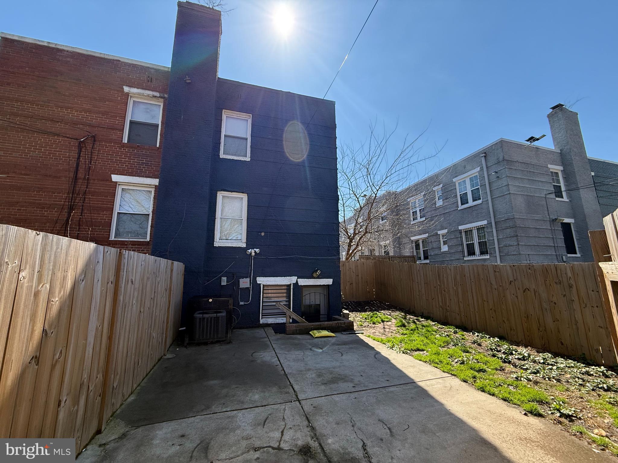 4636 Hillside Road Southeast Washington, DC 20019 - Photo 4 of 4