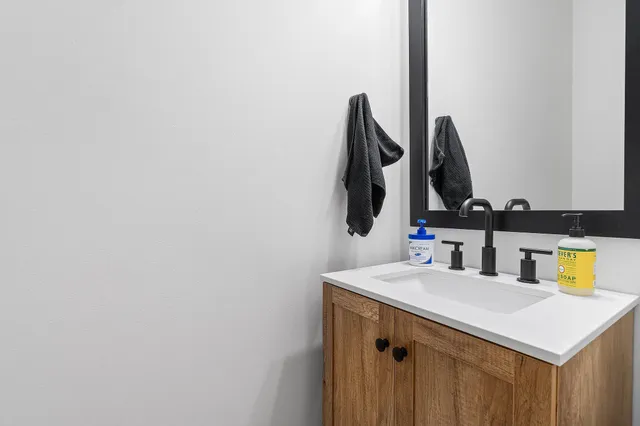 $3,700 | 1119 Community Drive, Jupiter, FL 33458