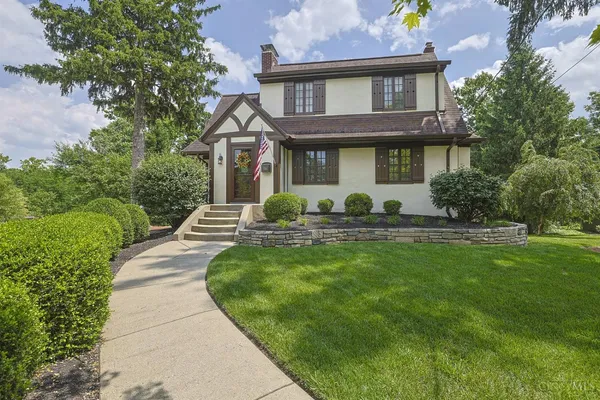 $599,500 | 1242 Garden Circle, Wyoming, OH 45215