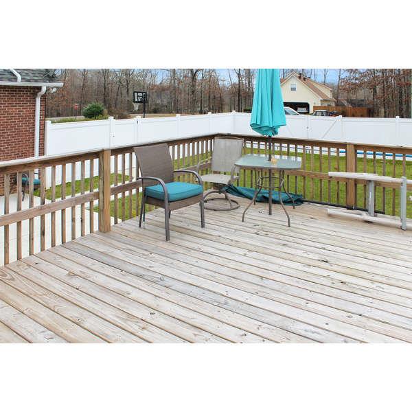 398 Strawberry Ridge Manchester, TN 37355 - Photo 27 of 30 a view of a chairs and deck in the balcony