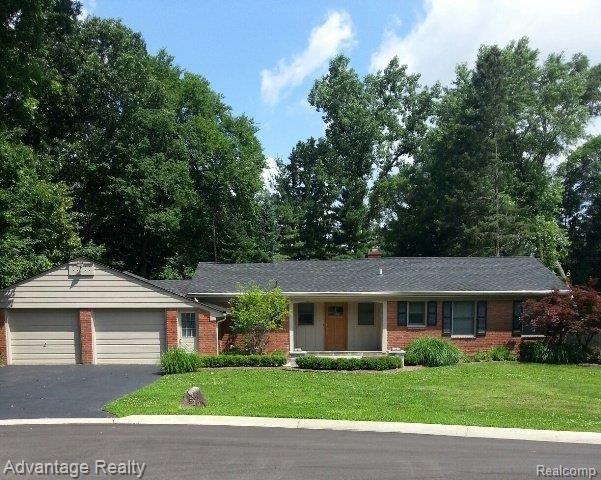 510 Elmhill Road Rochester, MI 48306 - Photo 1 of 24 20130710_115600_resized.jpg