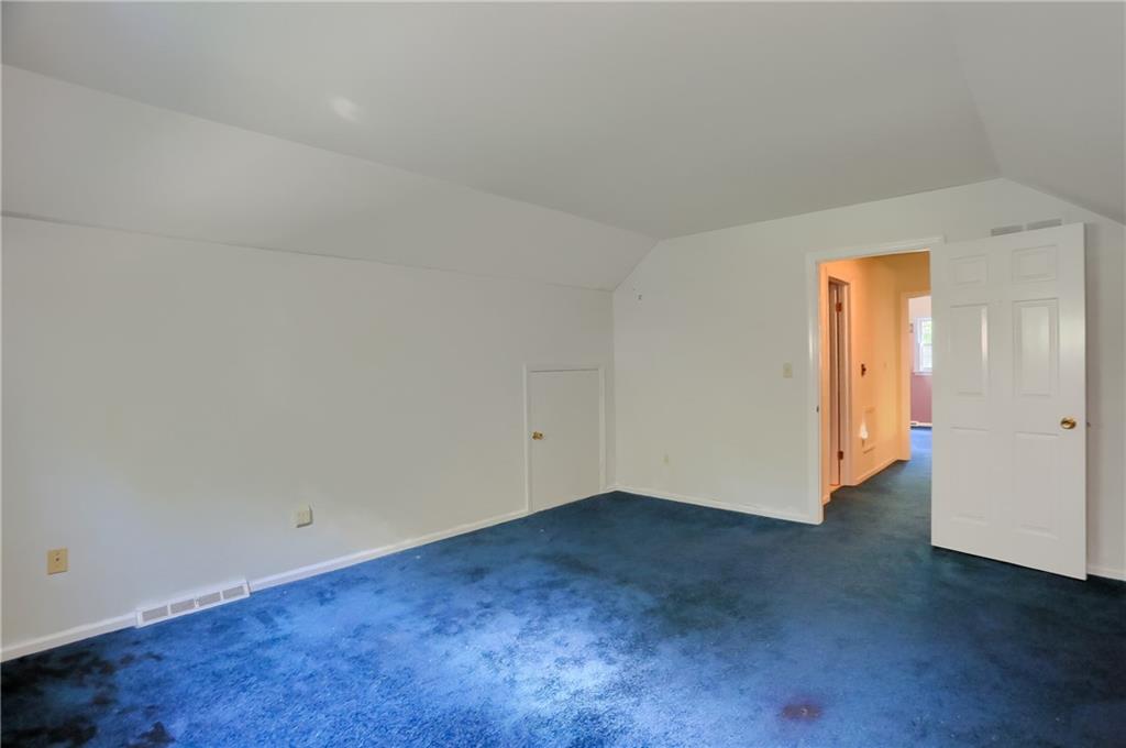 9650 Goehring Road Cranberry Township, PA 16066 - Photo 31 of 48 Spacious bedroom will accommodate most furniture.