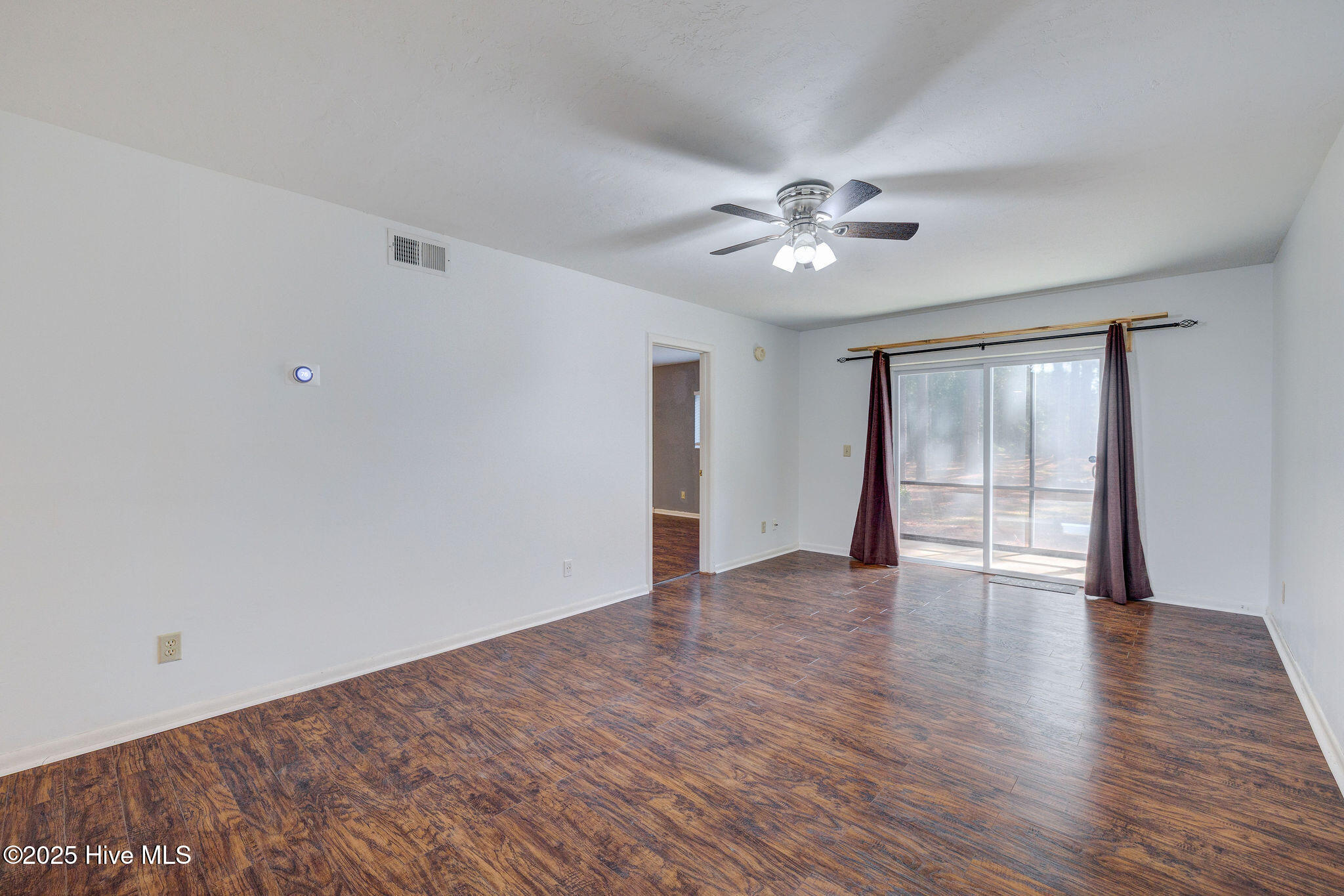 4529 Holly Tree Road, Unit 701 Wilmington, NC 28412 - Photo 11 of 31 4529HollyTreeRoad-15