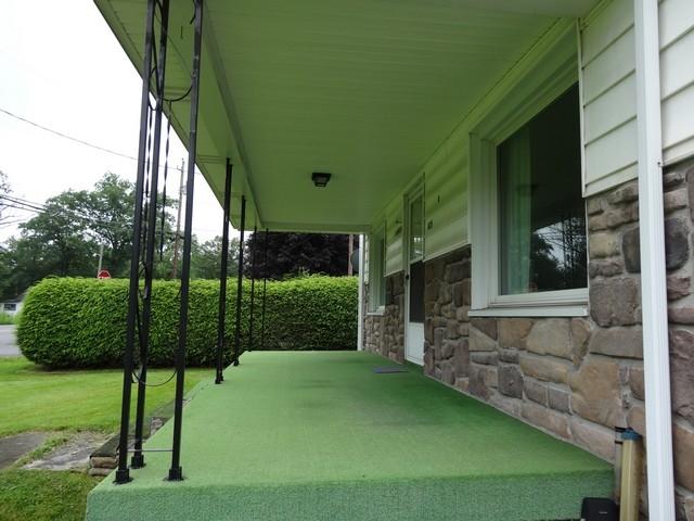 925 Anjean Road Rupert, WV 25984 - Photo 6 of 34 Gallery Image 6