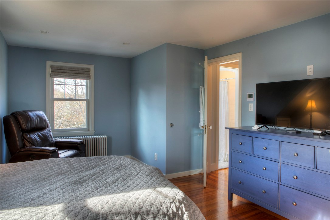 931 Wapping Road Portsmouth, RI 02871 - Photo 18 of 26