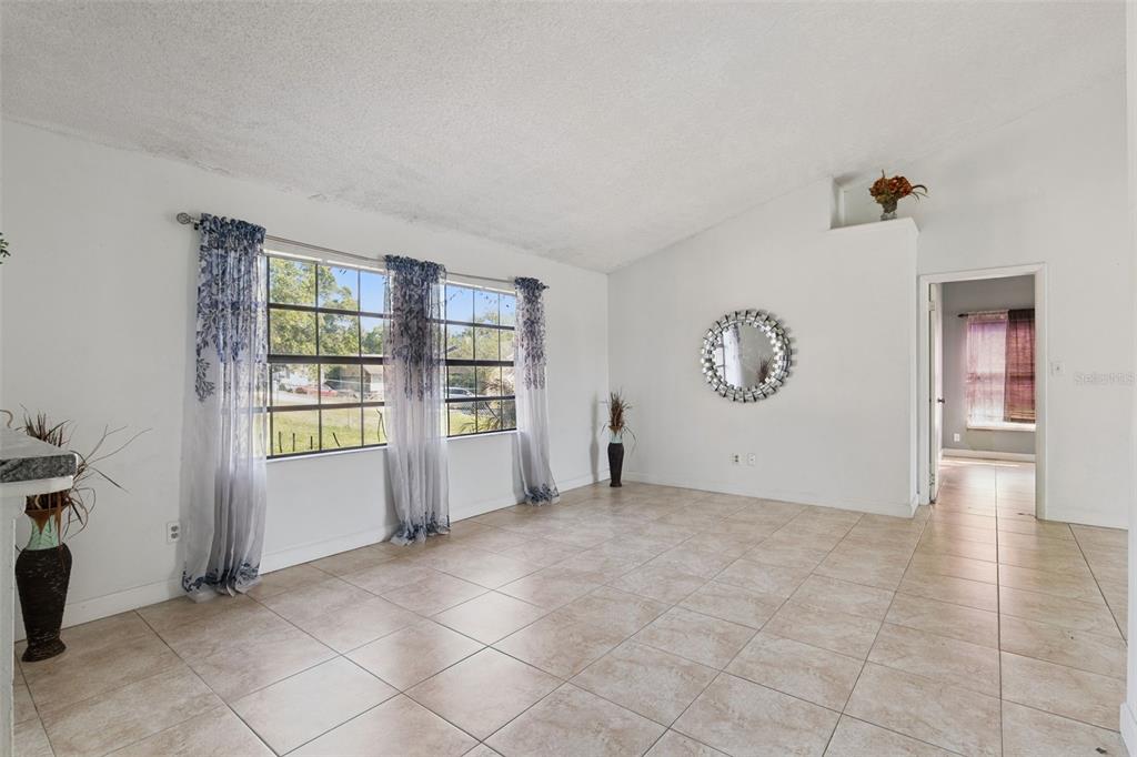 6700 Crescent Ridge Road Orlando, FL 32810 - Photo 4 of 34