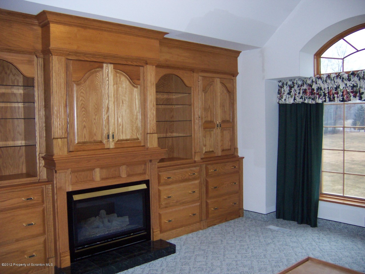 400 Alberdeen Road Mountain Top, PA 18707 - Photo 9 of 14 Master Bedroom