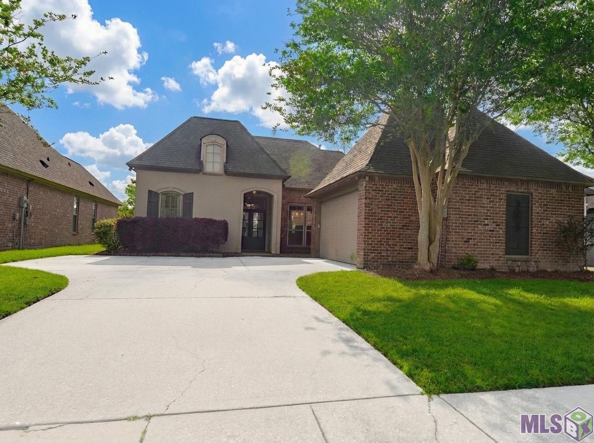 10808 Hillbrook Avenue Baton Rouge, LA 70810 - Photo 1 of 20