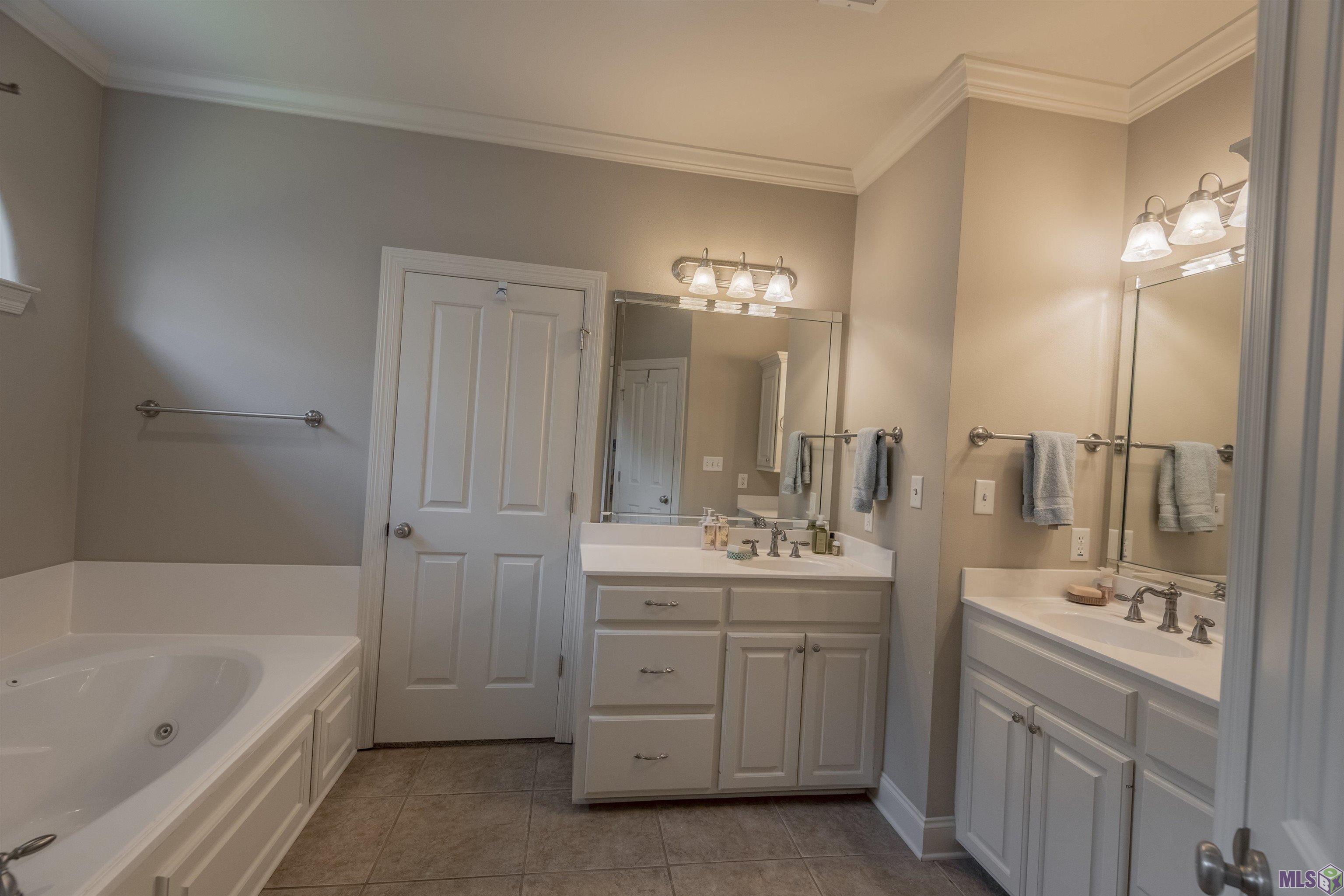 10808 Hillbrook Avenue Baton Rouge, LA 70810 - Photo 9 of 20