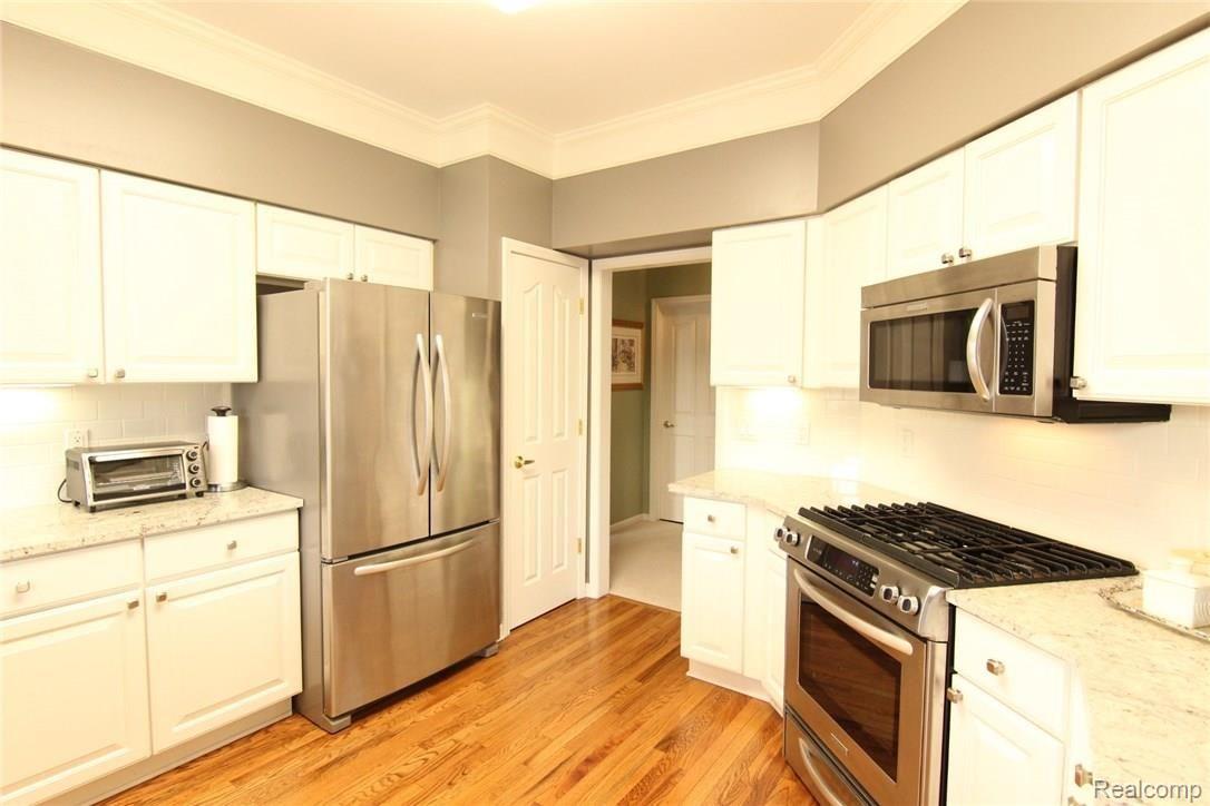 1679 Maple Creek Court, Unit 47 Rochester, MI 48306 - Photo 12 of 31 IMG_6635.JPG