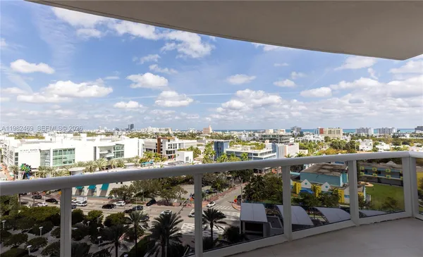 $13,000 | 400 Alton Road, Unit 1102, Miami Beach, FL 33139