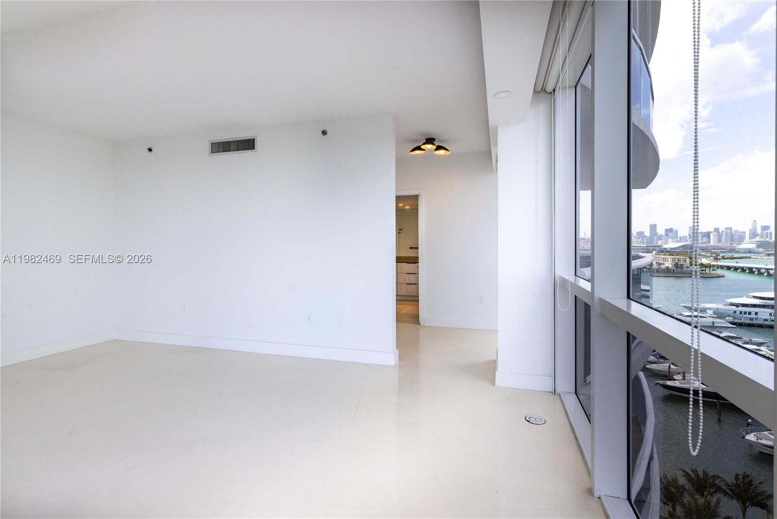 400 Alton Road, Unit 1102 Miami Beach, FL 33139 - Photo 9 of 33