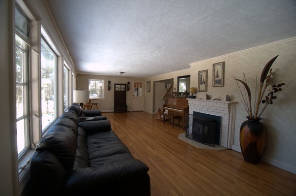 31 Putnam Road Holden, MA 01520 - Photo 8 of 30 Gallery Image 8