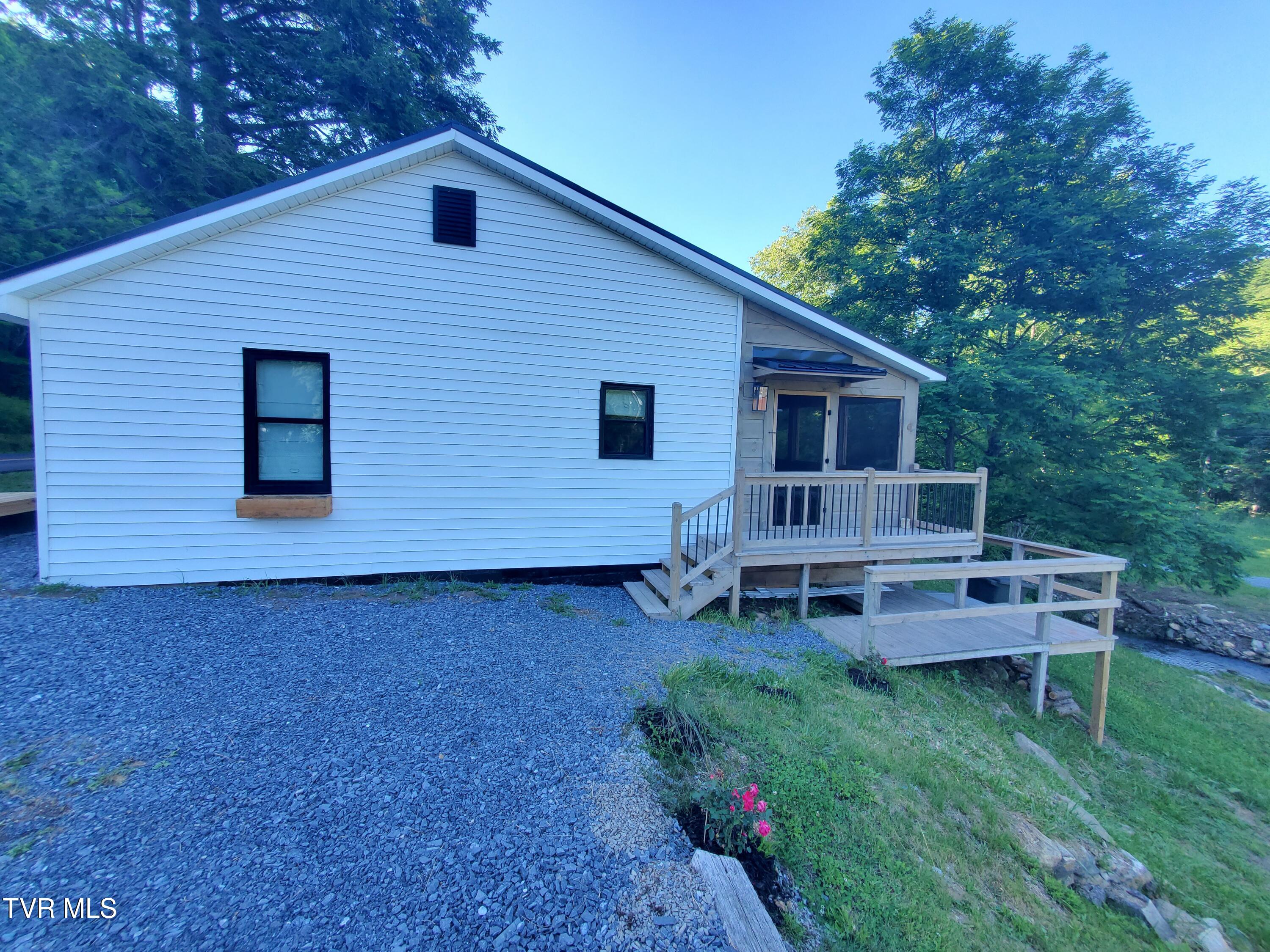 673 Hampton Creek Road Roan Mountain, TN 37687 - Photo 44 of 46 20260603_182631