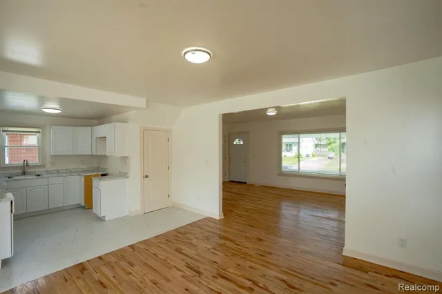 $185,000 | 163 Moss Street, Highland Park, MI 48203