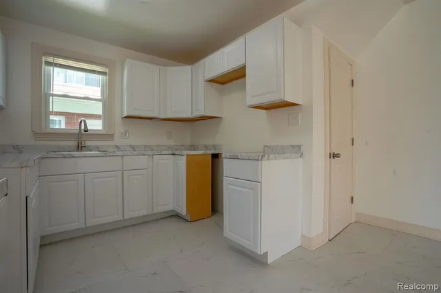 $185,000 | 163 Moss Street, Highland Park, MI 48203