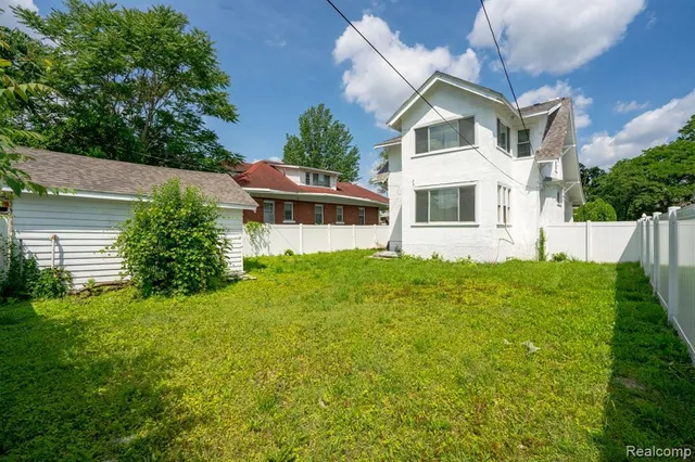 $185,000 | 163 Moss Street, Highland Park, MI 48203