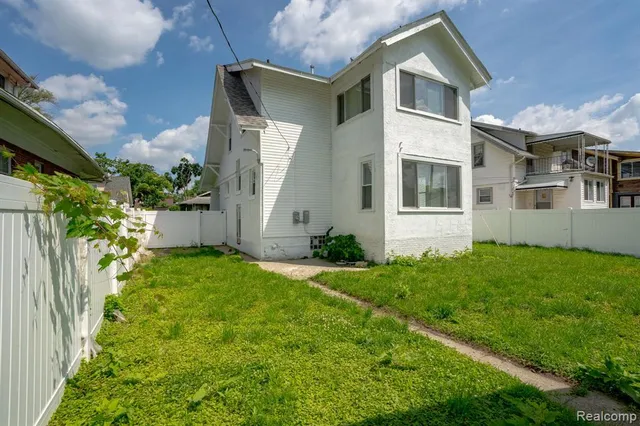 $185,000 | 163 Moss Street, Highland Park, MI 48203